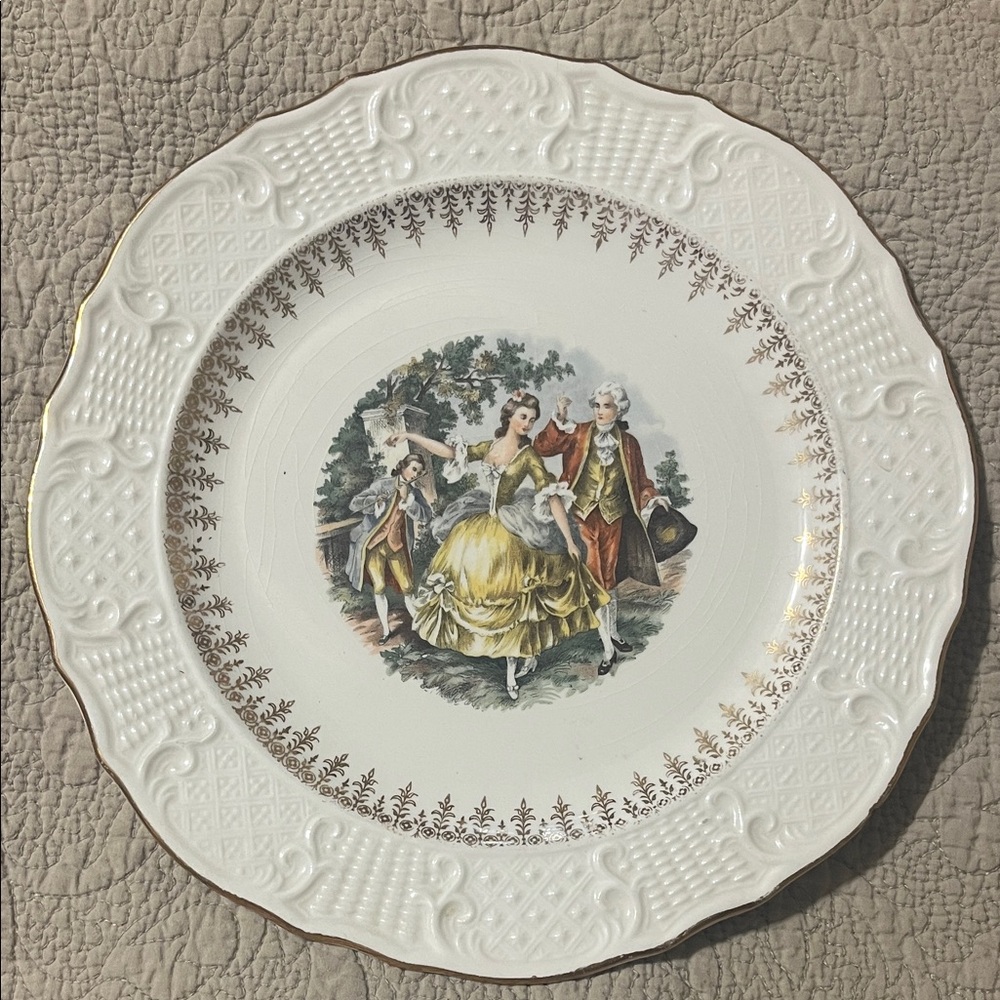 Elegant Vintage Decorative Plate